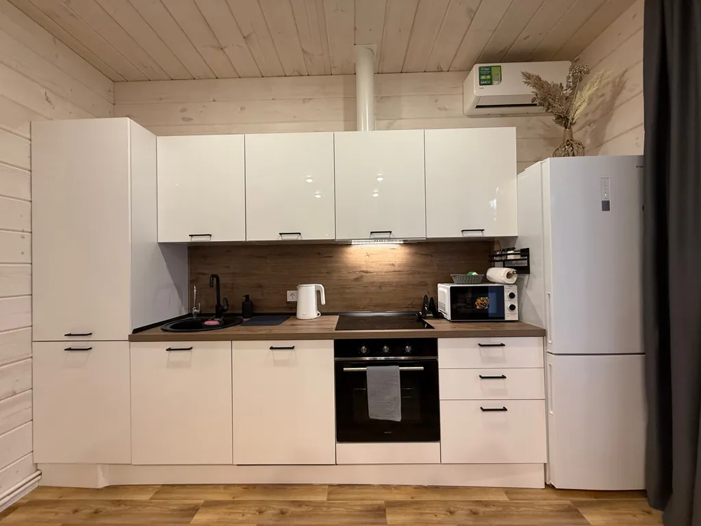 Домик с баней, банным чаном на берегу можайского водохранилища