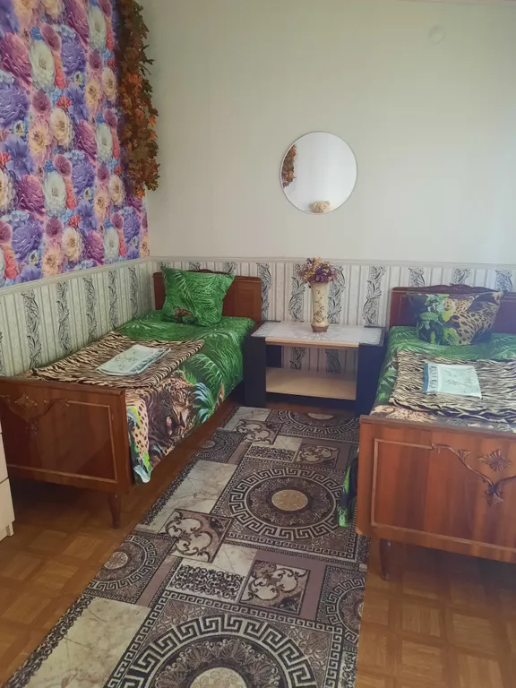 Счастливый дворик