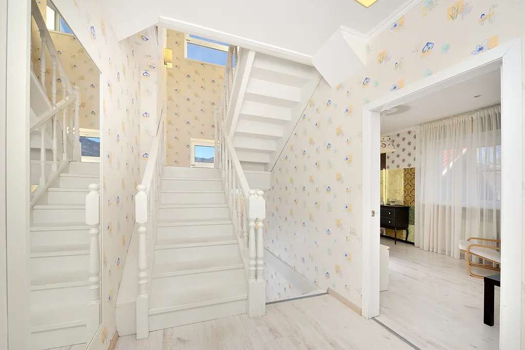 5-комнатный Дом