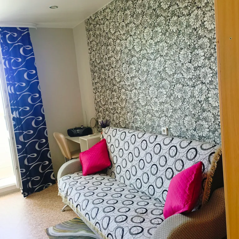 Рядом ТЦ Оазис Плаза, Окружная больница, Смотровая поликлиника