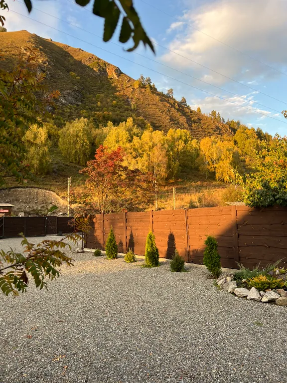 Двухкомнатный дом с видом на гору