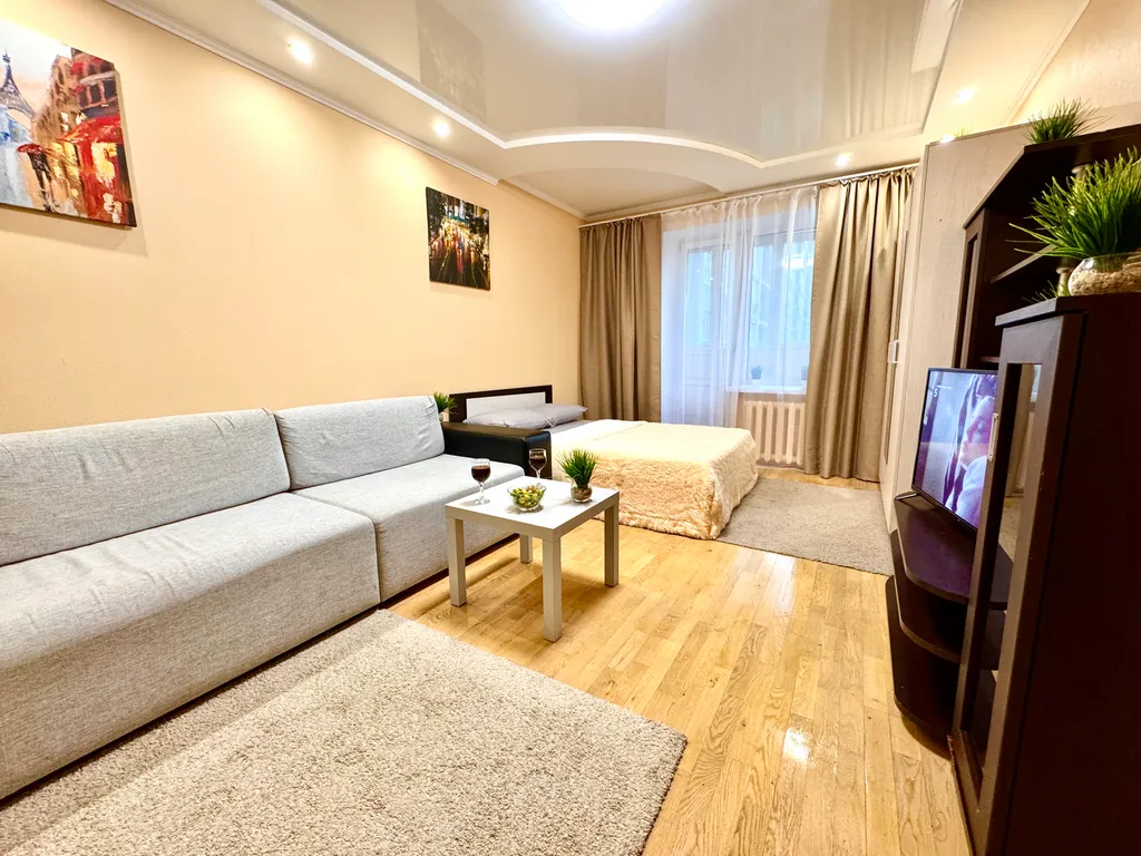 Уютная двушка в центре рядом с набережной реки Волга