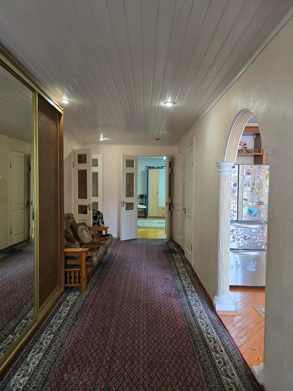 Дом с бассейном