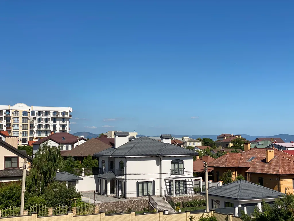 Стильная квартира в 10 минутах от моря пешком