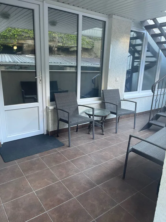 Квартира-студия в 2 минутах от моря