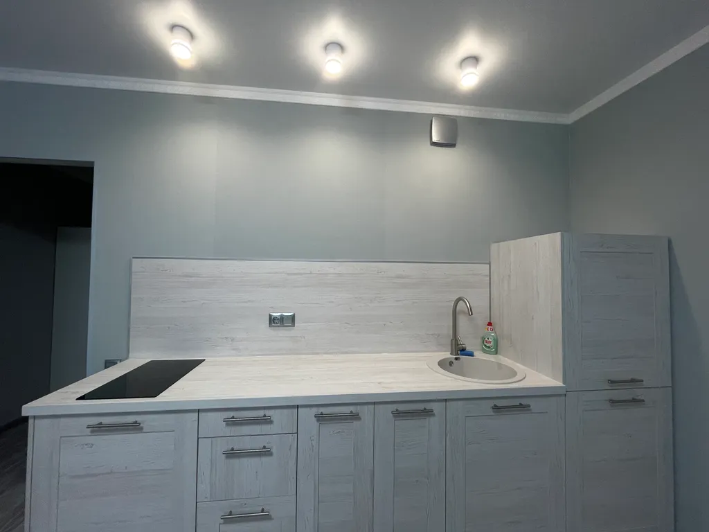 Студия в новом комплексе недалеко от аэропорта