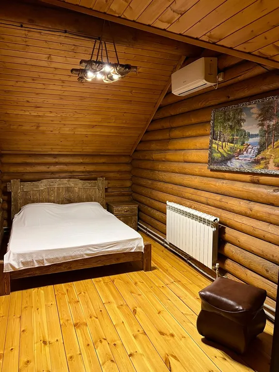 Коттедж с двумя спальнями, баней и открытым бассейном