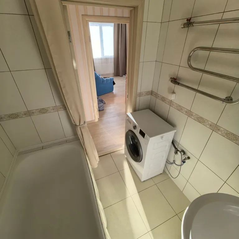 Большая 2-я квартира с отдельными 2-мя спальнями, отдельной кухней