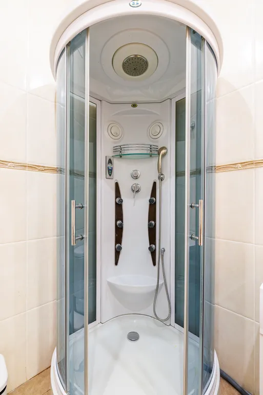 Уникальная квартира с отдельным входом в центре