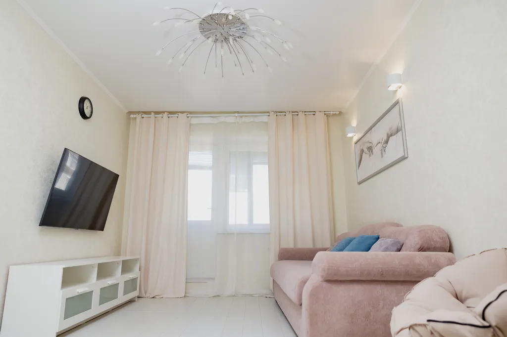 Двухкомнатная квартира в центре города — аренда посуточно в Ханты-Мансийск