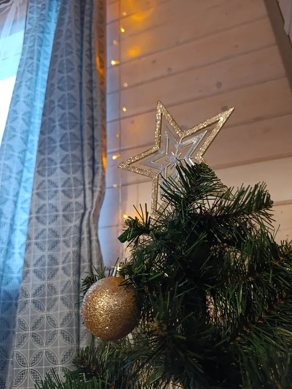 Коттедж Домик с видом на озеро — аренда посуточно в Лахденпохья