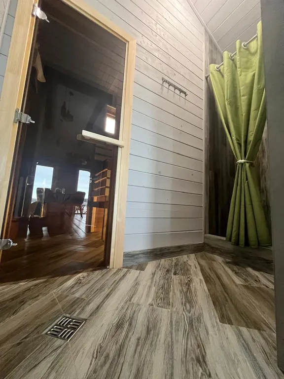 Барнхаус с видом на озеро