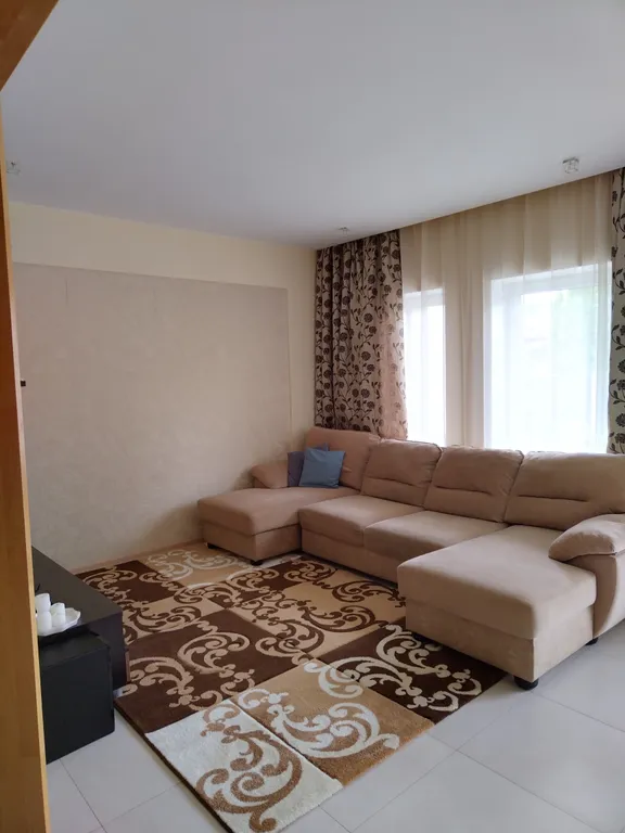 Таунхаус у озера в сосновом лесу