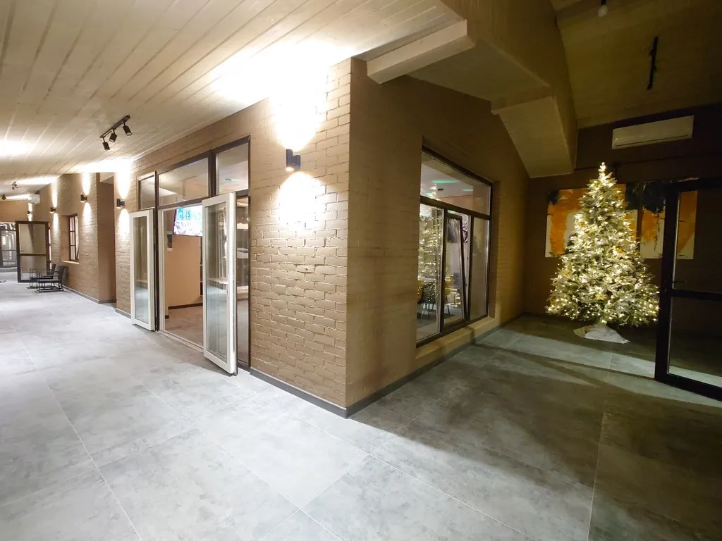 Дом с баней и бассейном на большую компанию