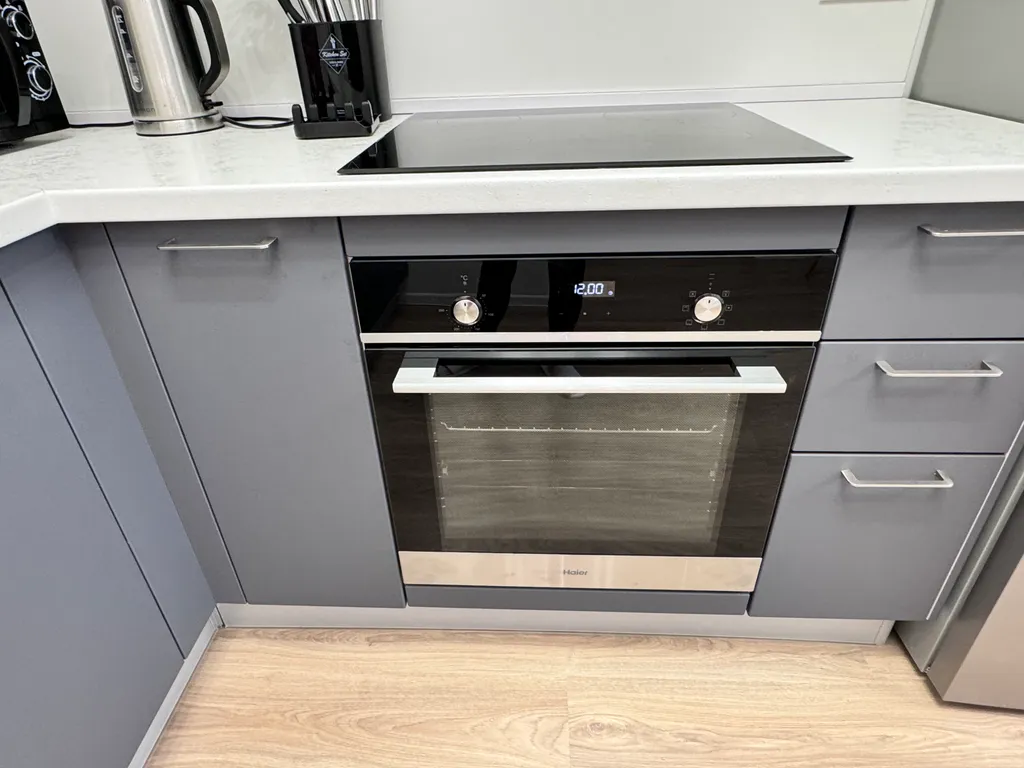 Квартира в спокойных благородных оттенках