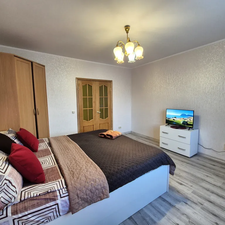 2 комн квартира в центре с 4 раздельными местами