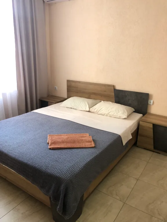 Квартира Улучшенный номер на 1 этаже — аренда посуточно в Витязево