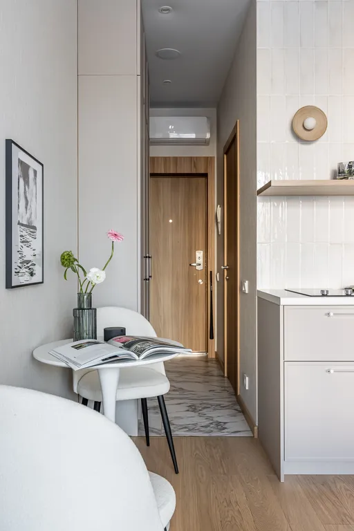 Уютная студия с бассейном 323