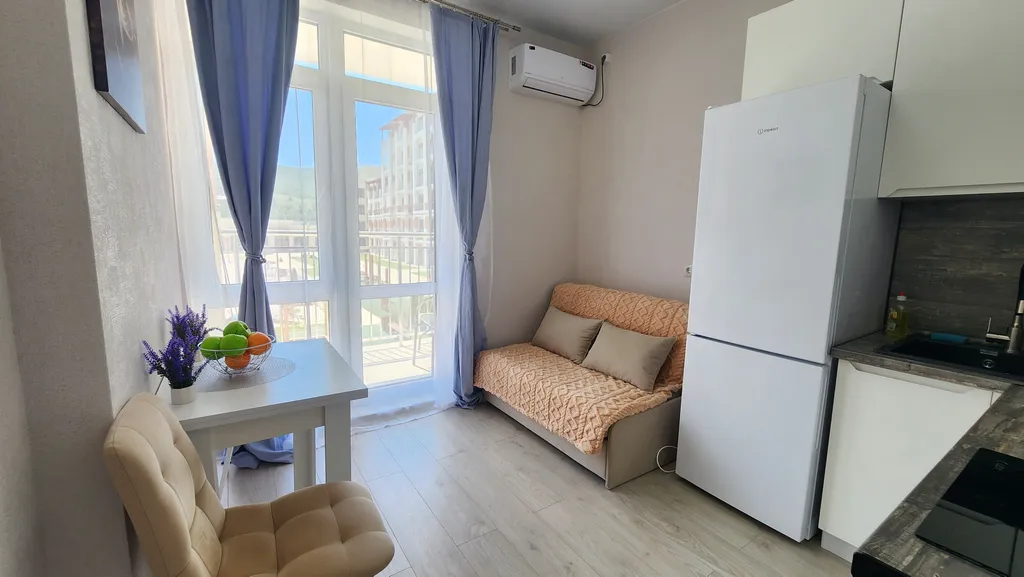 Уютная однушка с видом на бассейн