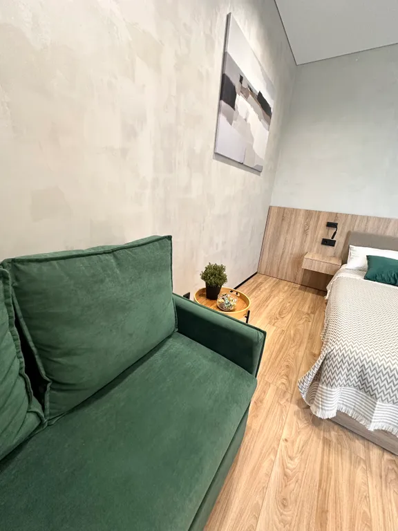 Апартаменты с балконом в центре курортной зоны