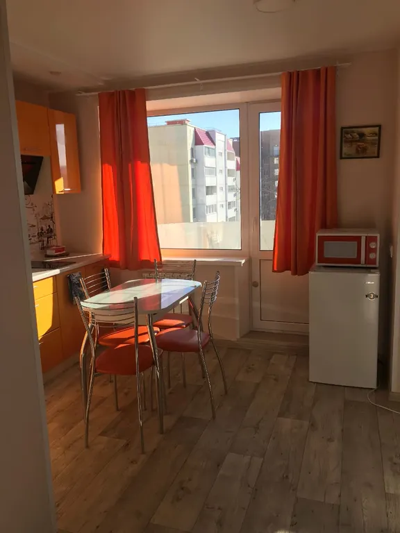 Апартаменты солнечные с двумя балконами