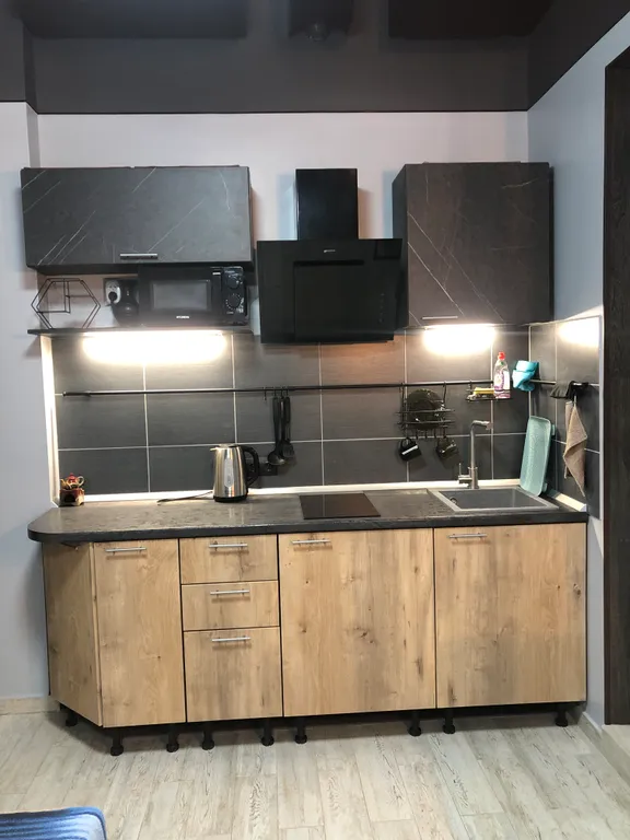 Дизайн-студия с барной стойкой