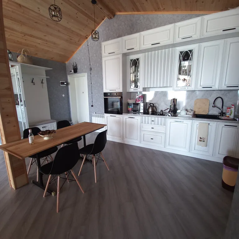 Квартира с балконом на высоте птичьего полета