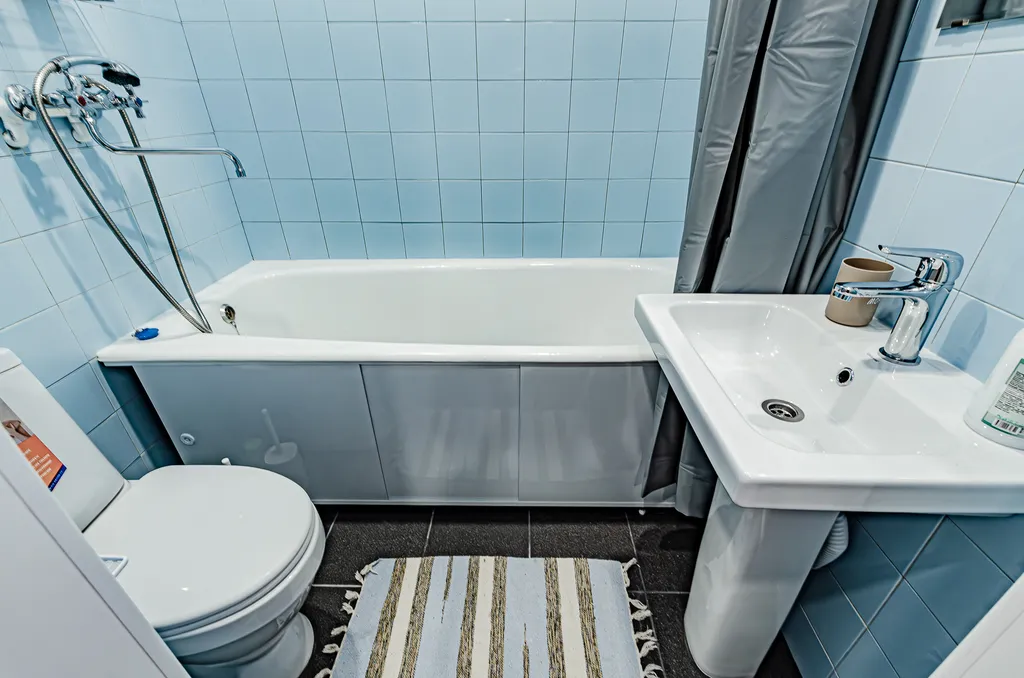 Квартира-студия с ванной в центре города