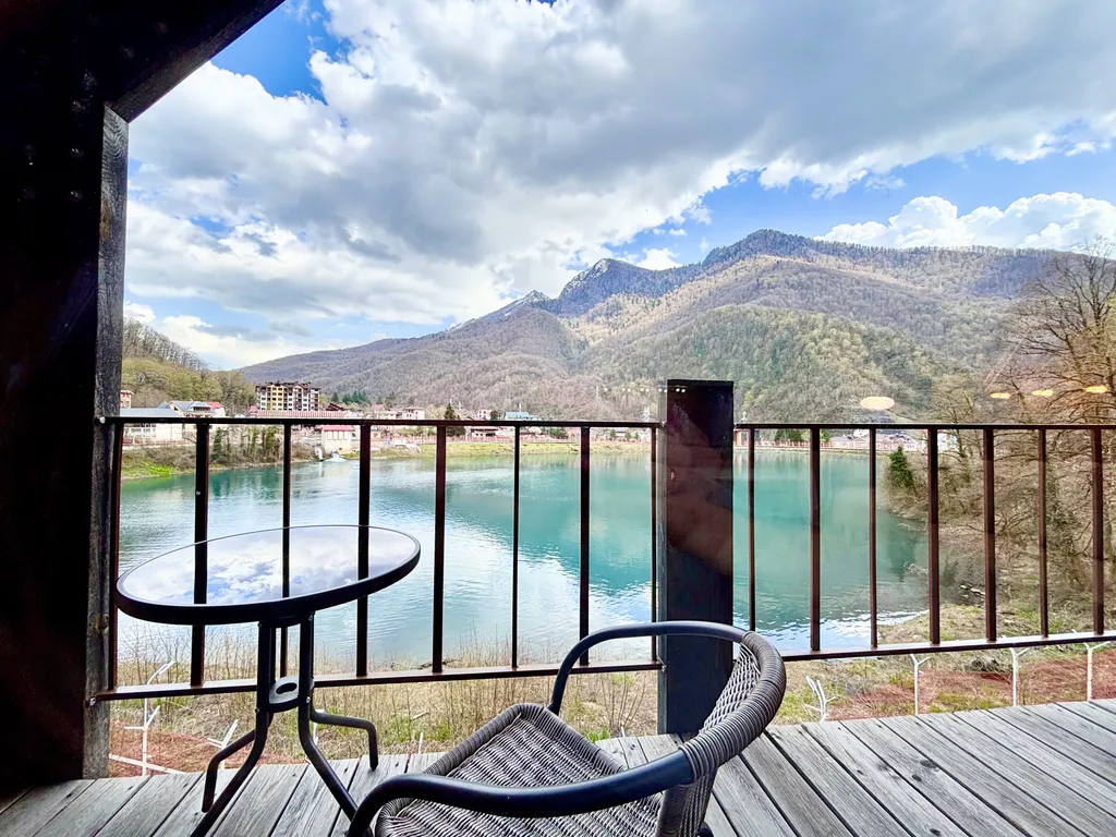 Family Suit, 2-х уровневая квартира вид на озеро