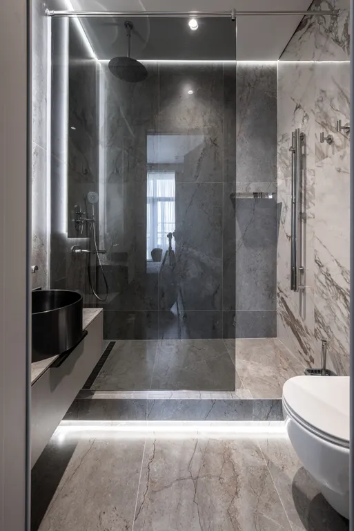 Четырехкомнатная у моря с дорогим ремонтом и видом на море