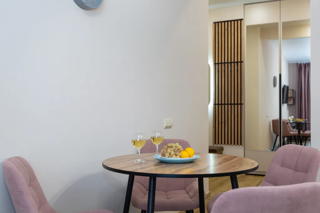 Квартира Квартира Студия для двоих в элитном небоскребе жк grando у метро — Новосибирск