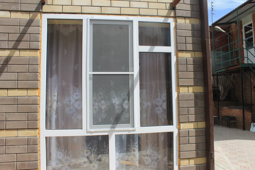 Квартира Номера на Пляже, квартира - студия с кухней 150/1, до берега 40 метров — Ейск