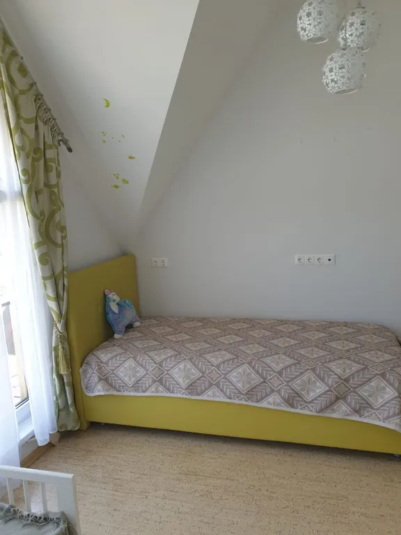 Дом недалеко от моря в лоне гор