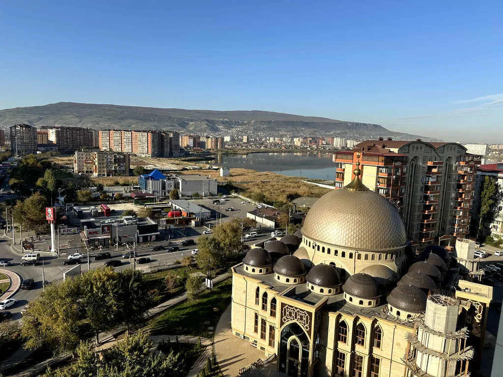 Квартира Апартаменты с красивым видом на озеро и горы — Махачкала