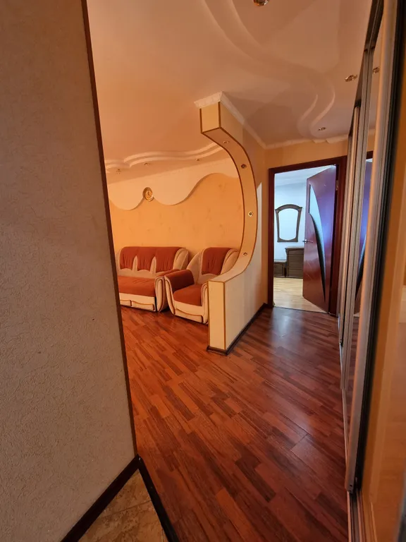 Хорошая двухкомнатная квартира