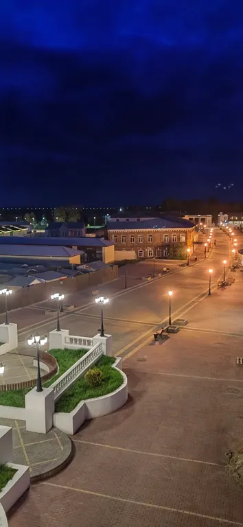 Квартира с 2 балконами, ПАРКОВОЧНЫМ местом и видом на водонапорную баш