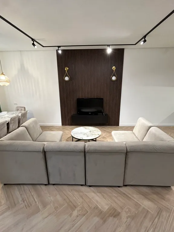 4-комнатный Дом