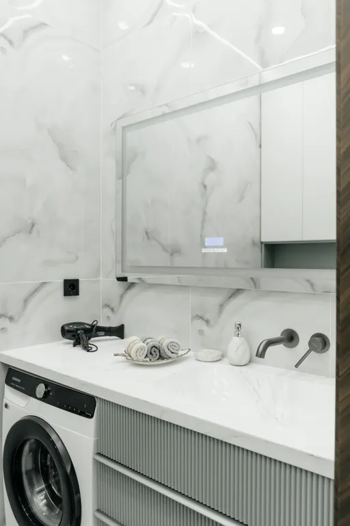 Уютная трешка с красивым видом на горы