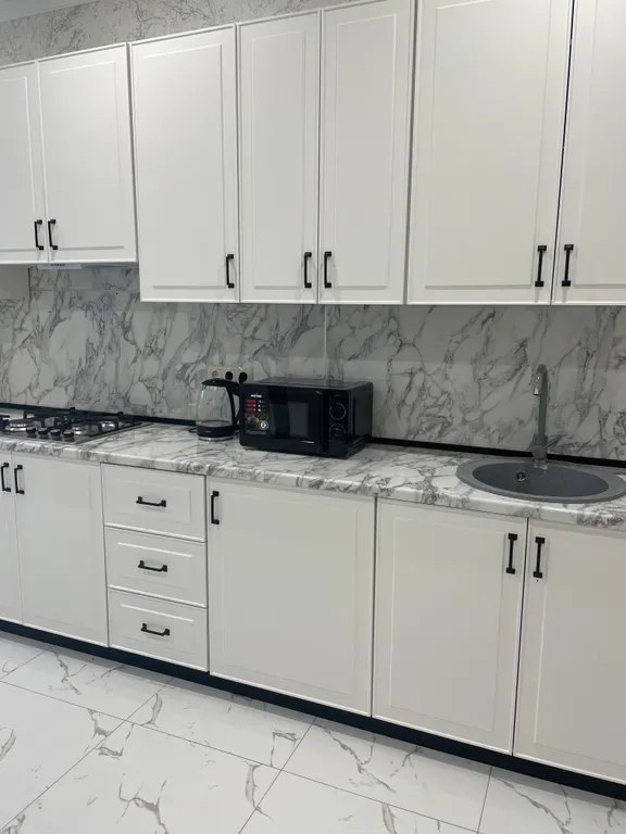 Уютная и светлая квaртиpа с еврорeмонтoм