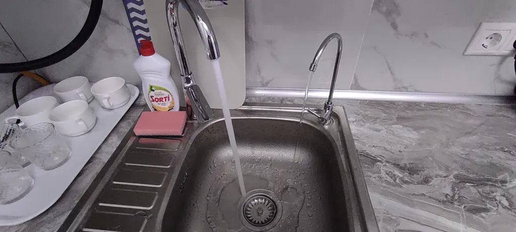 Новая евро-двушка с панорамным видом на море и пляж перед домом