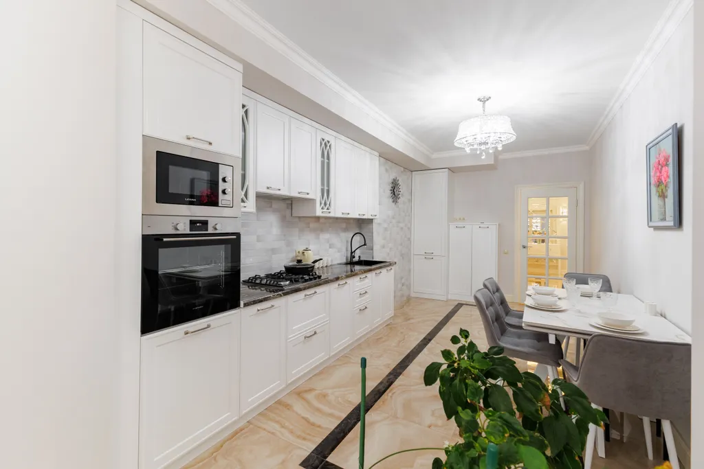 Апартаменты с панорамными окнами и видом на горы