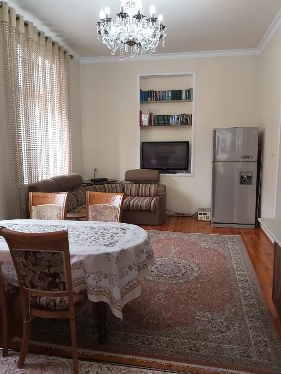 Уютный дом в черте города