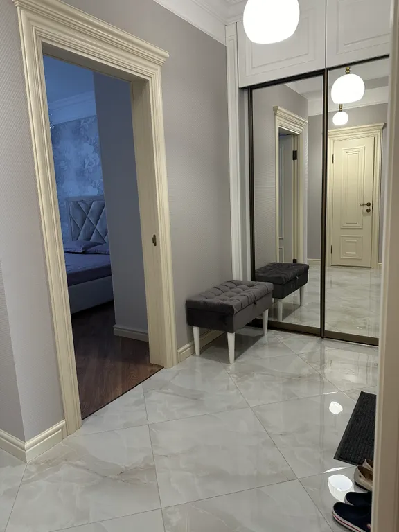 Трёхкомнатная квартира с дизайнерским ремонтом