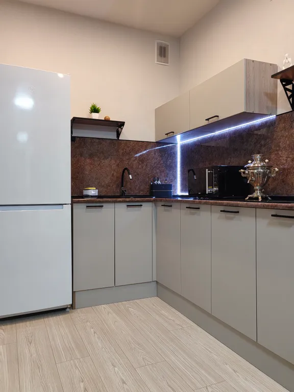 Зеленый уголок в городе, 15 мин до центра, квартира с самоваром