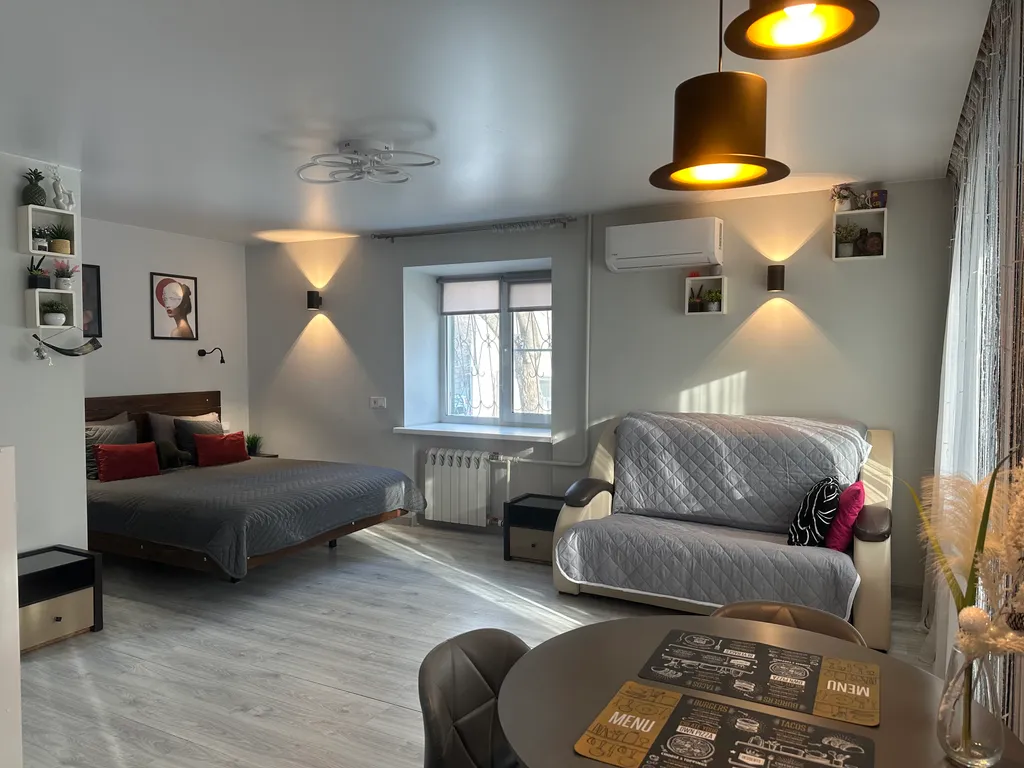 Солнечная уютная студия в центре города