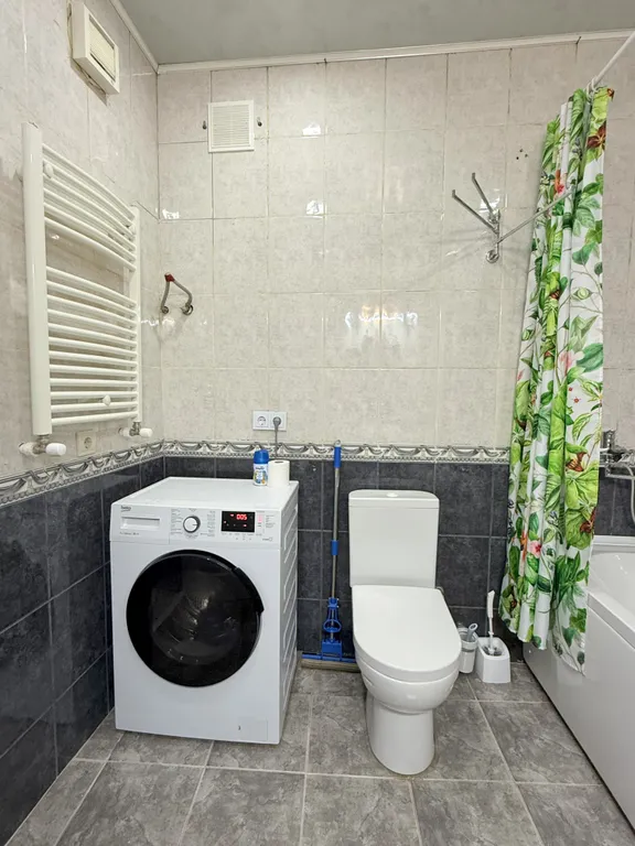 Винтажная квартира с камином в центральном районе Тбилиси, Чугурети