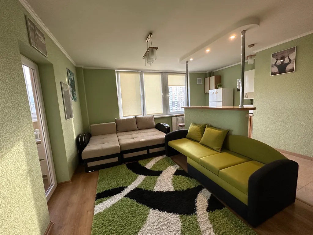 Квартира Квартира Студия с видом на Летнее озеро и с просторной отапливаемой лоджией — Калининград