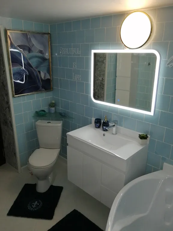 Уютный дом на набережной