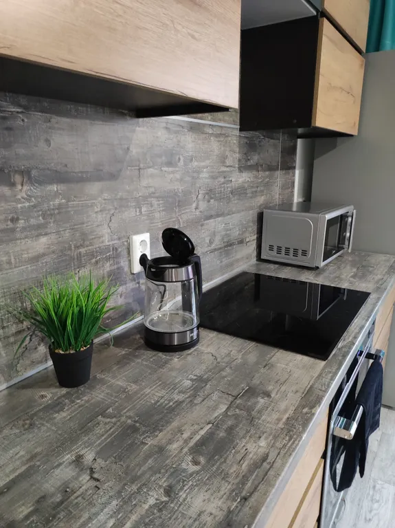 Уютная квартира студия+ спальня рядом с Термы Вода