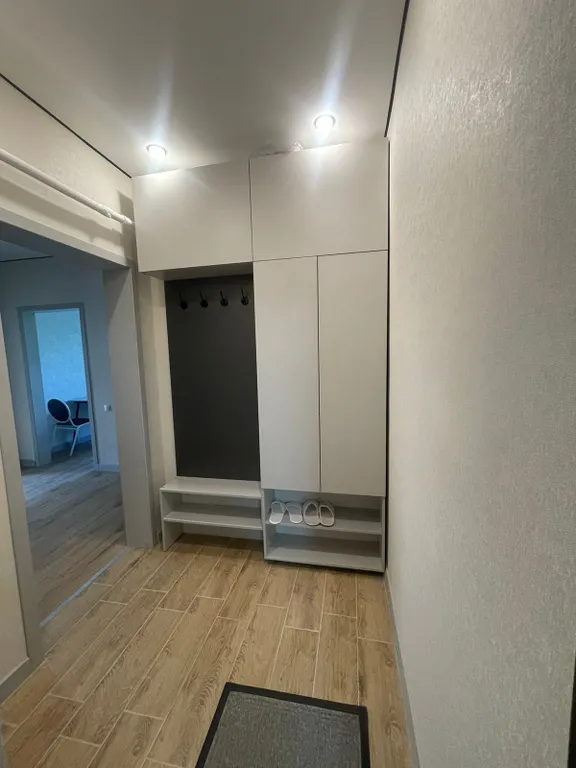 Рядом есть акимат, парки